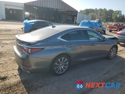 Trzecie zdjęcie samochodu z tyłu: 2021 LEXUS ES 350 BASE VIN:58ADZ1B1XMU098976 - miniatura