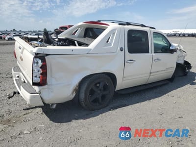 Trzecie zdjęcie samochodu z tyłu: 2013 CHEVROLET AVALANCHE LTZ VIN:3GNTKGE71DG367388 - miniatura