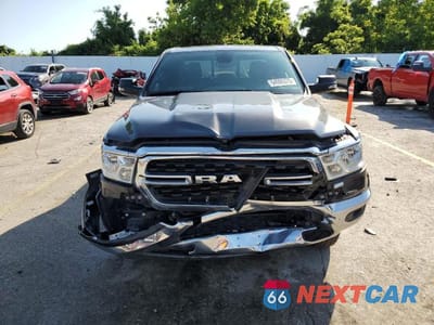 Piąte zdjęcie samochodu w środku: 2024 RAM 1500 BIG HORN/LONE STAR VIN:1C6RREBT3RN146384 - miniatura