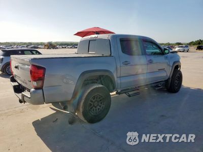 Trzecie zdjęcie samochodu z tyłu: 2018 TOYOTA TACOMA DOUBLE CAB VIN:5TFCZ5AN5JX145361 - miniatura
