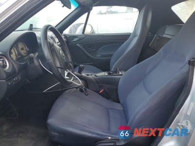 Zdjęcie 7 z 12 samochodu: 2004 MAZDA MX-5 MIATA BASE VIN:JM1NB353X40401730 - miniatura