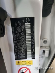 Zdjęcie 12 z 14 samochodu: 2019 LEXUS ES 350 VIN:58ABZ1B18KU026971 - miniatura