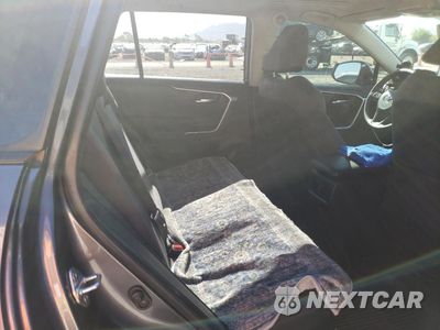 Zdjęcie 11 z 14 samochodu: 2024 TOYOTA RAV4 XLE VIN:JTMRWRFV4RD237142 - miniatura