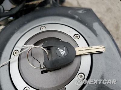 Zdjęcie 8 z 9 samochodu: 2024 HONDA CMX1100 A VIN:JH2SC8309RK300607 - miniatura