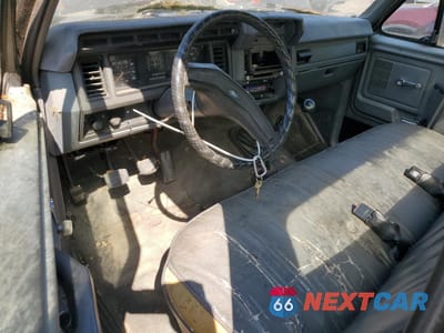 Zdjęcie 8 z 12 samochodu: 1985 FORD F150 VIN:1FTEF14YXFPB36520 - miniatura