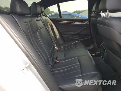 Zdjęcie 10 z 14 samochodu: 2019 BMW 530 I VIN:WBAJA5C58KWW01062 - miniatura