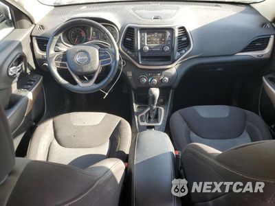 Zdjęcie 8 z 16 samochodu: 2017 JEEP CHEROKEE SPORT VIN:1C4PJLAS0HW661095 - miniatura
