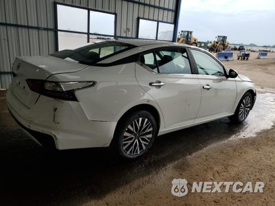 Trzecie zdjęcie samochodu z tyłu: 2025 NISSAN ALTIMA SV VIN:1N4BL4DV6SN400086 - miniatura