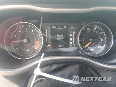 Zdjęcie 9 z 15 samochodu: 2015 JEEP CHEROKEE LATITUDE VIN:1C4PJMCS5FW739936 - miniatura