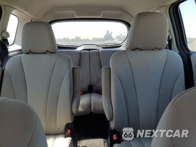 Zdjęcie 10 z 13 samochodu: 2013 MAZDA 5 VIN:JM1CW2BL7D0150305 - miniatura