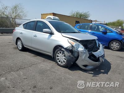 Czwarte zdjęcie samochodu z boku: 2015 NISSAN VERSA S VIN:3N1CN7AP7FL882057 - miniatura