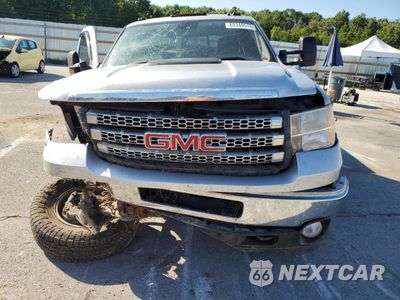 Piąte zdjęcie samochodu w środku: 2014 GMC SIERRA K2500 SLE VIN:1GT120CG5EF147930 - miniatura