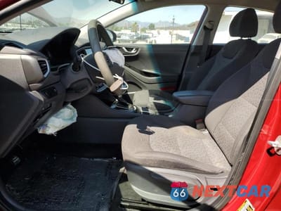 Zdjęcie 7 z 12 samochodu: 2019 HYUNDAI IONIQ BLUE VIN:KMHC65LC9KU174333 - miniatura