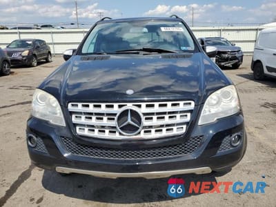 Piąte zdjęcie samochodu w środku: 2009 MERCEDES-BENZ ML 350 VIN:4JGBB86E29A509871 - miniatura