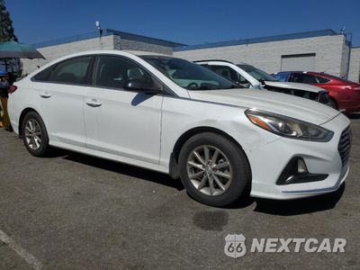 Czwarte zdjęcie samochodu z boku: 2018 HYUNDAI SONATA SE VIN:5NPE24AF4JH655518 - miniatura