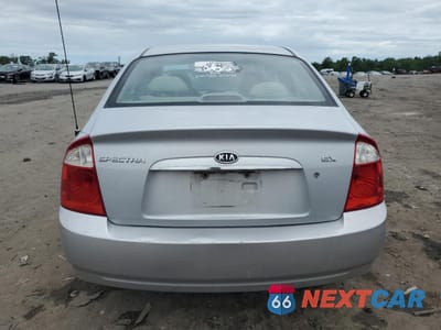Zdjęcie 6 z 14 samochodu: 2005 KIA SPECTRA LX VIN:KNAFE121555100500 - miniatura