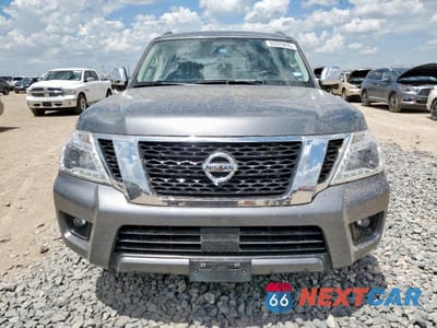 Piąte zdjęcie samochodu w środku: 2019 NISSAN ARMADA SV VIN:JN8AY2ND4K9094634 - miniatura