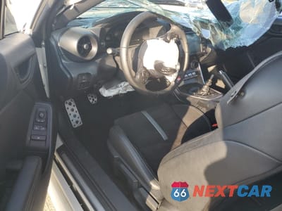 Zdjęcie 8 z 14 samochodu: 2024 TOYOTA GR 86 PREMIUM VIN:JF1ZNBE14R9759562 - miniatura
