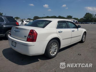 Trzecie zdjęcie samochodu z tyłu: 2010 CHRYSLER 300 TOURING VIN:2C3CA4CD2AH198730 - miniatura