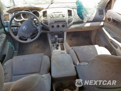 Zdjęcie 8 z 14 samochodu: 2005 TOYOTA TACOMA DOUBLE CAB PRERUNNER LONG BED VIN:3TMKU72N45M004121 - miniatura