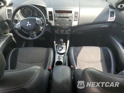 Zdjęcie 8 z 16 samochodu: 2011 MITSUBISHI OUTLANDER SE VIN:JA4JT3AW1BU007772 - miniatura