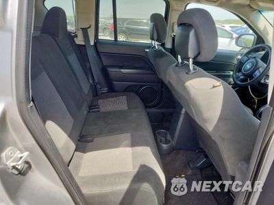 Zdjęcie 11 z 13 samochodu: 2015 JEEP COMPASS SPORT VIN:1C4NJCBA3FD273381 - miniatura