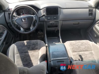 Zdjęcie 8 z 13 samochodu: 2004 HONDA PILOT EX VIN:2HKYF18434H541437 - miniatura