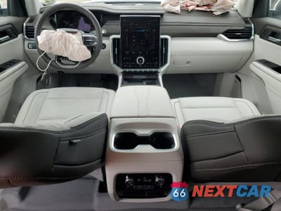 Zdjęcie 8 z 15 samochodu: 2025 GMC ACADIA DENALI VIN:1GKENLRS5SJ242555 - miniatura