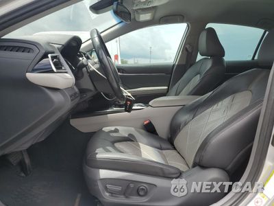 Zdjęcie 7 z 12 samochodu: 2018 TOYOTA CAMRY HYBRID VIN:4T1B21HKXJU004240 - miniatura