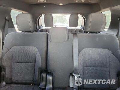 Zdjęcie 10 z 16 samochodu: 2017 FORD EXPLORER XLT VIN:1FM5K7D83HGA07970 - miniatura