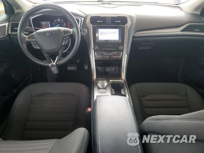 Zdjęcie 8 z 13 samochodu: 2019 FORD FUSION SE VIN:3FA6P0LU1KR119298 - miniatura