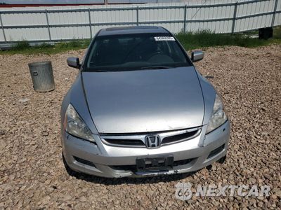 Piąte zdjęcie samochodu w środku: 2006 HONDA ACCORD EX VIN:1HGCM56896A008940 - miniatura