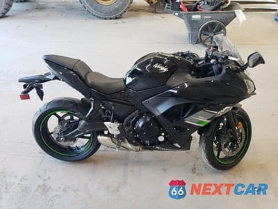 2019 KAWASAKI EX650 J JKAEXEJ10KDA03821 - główne zdjęcie licytacji z USA - miniatura