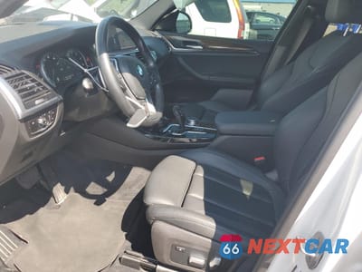 Zdjęcie 7 z 13 samochodu: 2019 BMW Motorrad X3 VIN:5UXTR9C57KLP88449 - miniatura