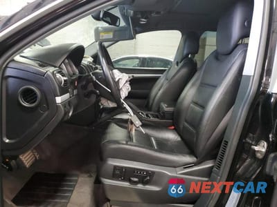Zdjęcie 7 z 13 samochodu: 2004 PORSCHE CAYENNE S VIN:WP1AB29P64LA76724 - miniatura
