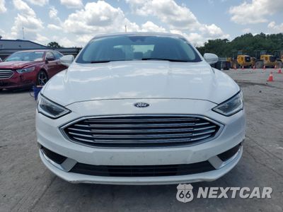 Piąte zdjęcie samochodu w środku: 2018 FORD FUSION SE HYBRID VIN:3FA6P0LU7JR171940 - miniatura