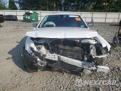 Piąte zdjęcie samochodu w środku: 2018 CHRYSLER 300 LIMITED VIN:2C3CCAKGXJH171019 - miniatura