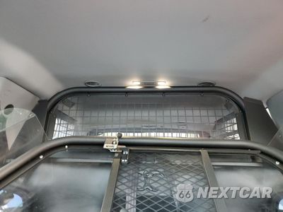 Zdjęcie 10 z 14 samochodu: 2020 CHEVROLET TAHOE POLICE VIN:1GNLCDEC1LR114496 - miniatura