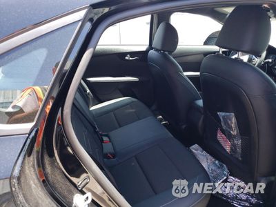 Zdjęcie 10 z 12 samochodu: 2023 KIA FORTE GT LINE VIN:3KPF54AD1PE640112 - miniatura