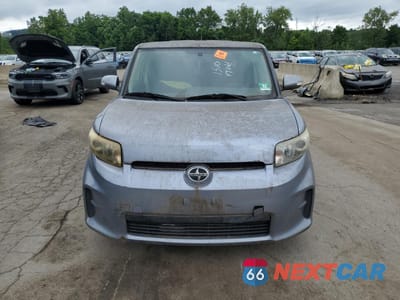 Piąte zdjęcie samochodu w środku: 2011 TOYOTA SCION XB VIN:JTLZE4FE0B1123642 - miniatura