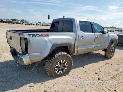 Trzecie zdjęcie samochodu z tyłu: 2016 TOYOTA TACOMA DOUBLE CAB VIN:5TFCZ5ANXGX021109 - miniatura