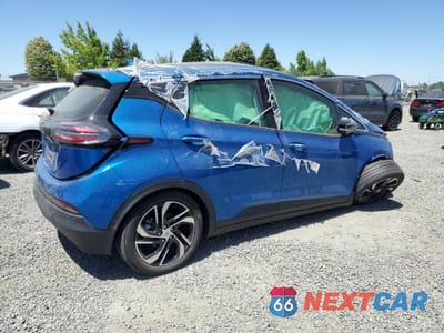 Trzecie zdjęcie samochodu z tyłu: 2022 CHEVROLET BOLT EV 2LT VIN:1G1FX6S01N4134661 - miniatura