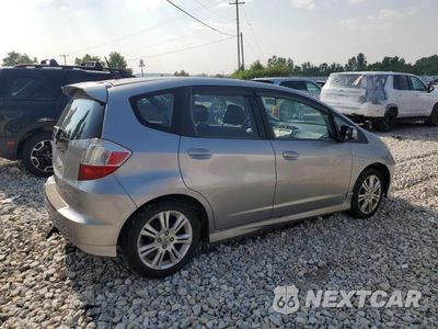 Trzecie zdjęcie samochodu z tyłu: 2010 HONDA FIT SPORT VIN:JHMGE8H44AC011345 - miniatura