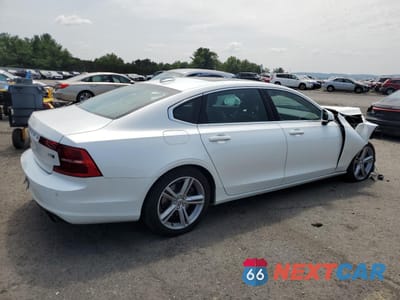 Trzecie zdjęcie samochodu z tyłu: 2018 VOLVO S90 T5 MOMENTUM VIN:LVY982MK9JP018019 - miniatura