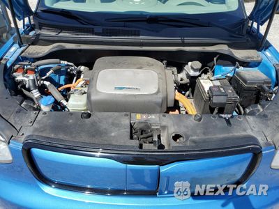 Zdjęcie 11 z 13 samochodu: 2017 KIA SOUL EV VIN:KNDJP3AE7H7021104 - miniatura