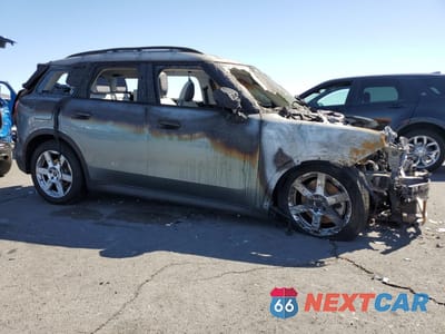 Czwarte zdjęcie samochodu z boku: 2025 MINI COUNTRYMAN S ALL4 VIN:WMZ23GA02S7R34548 - miniatura