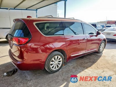 Trzecie zdjęcie samochodu z tyłu: 2019 CHRYSLER PACIFICA TOURING L VIN:2C4RC1BG2KR624826 - miniatura