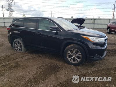 Czwarte zdjęcie samochodu z boku: 2015 TOYOTA HIGHLANDER LE VIN:5TDBKRFH2FS200016 - miniatura