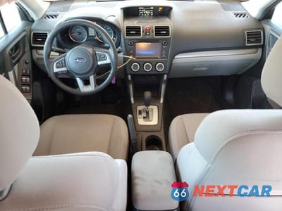Zdjęcie 8 z 13 samochodu: 2018 SUBARU FORESTER 2.5I VIN:JF2SJABC2JH473387 - miniatura