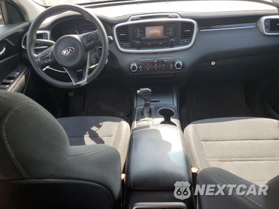 Zdjęcie 8 z 15 samochodu: 2016 KIA SORENTO LX VIN:5XYPGDA54GG178039 - miniatura
